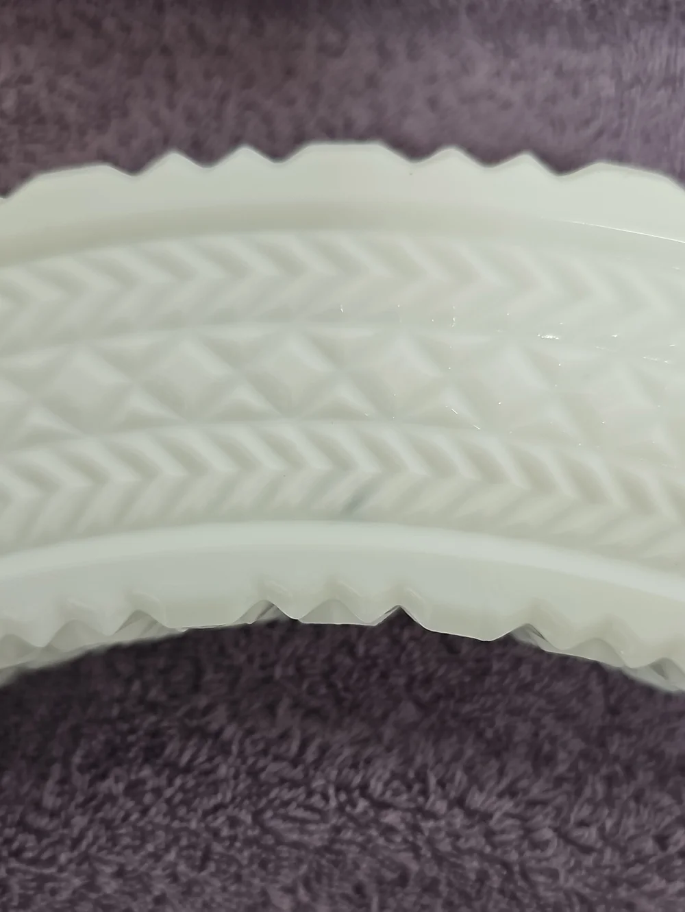 Vintage Westmoreland Curved Candle/Server Milk Glass Home Accents